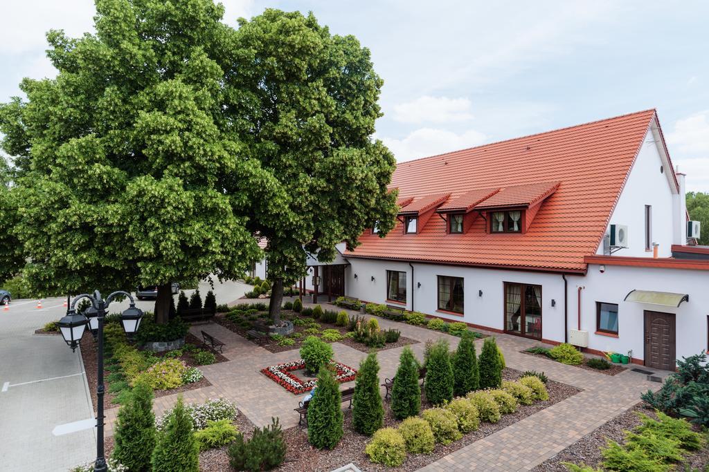 Hotel Folwark Згеж Екстериор снимка