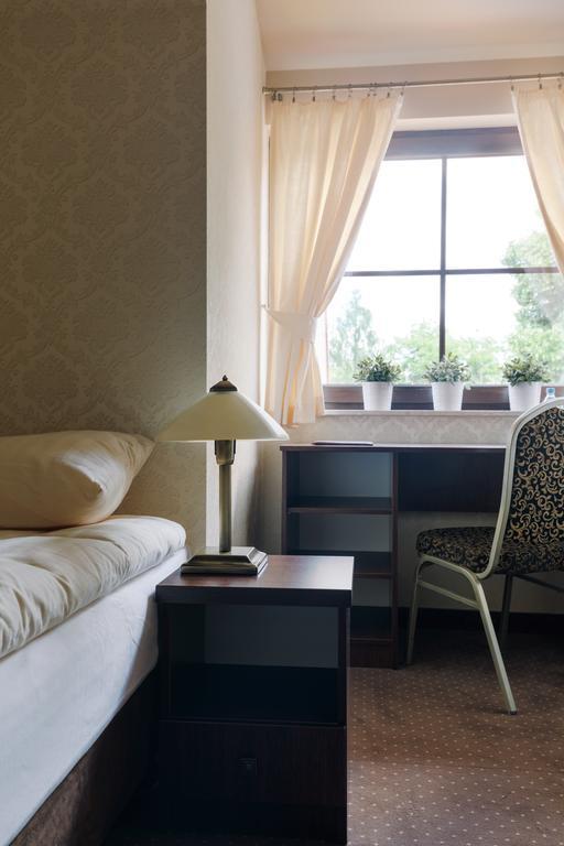 Hotel Folwark Згеж Стая снимка